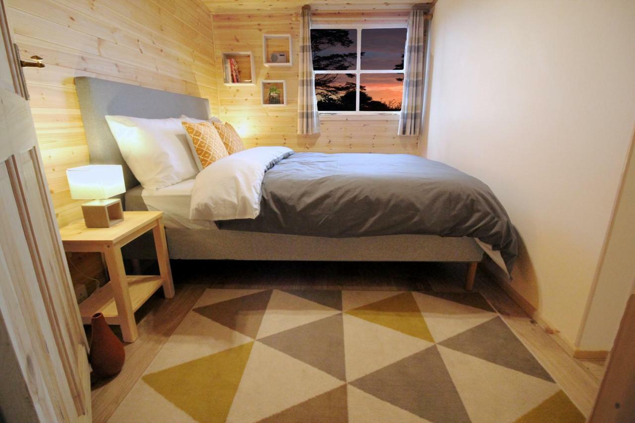 Ludgvan Scandi Cabin On A Hill, With Stunning Panoramic Views מראה חיצוני תמונה